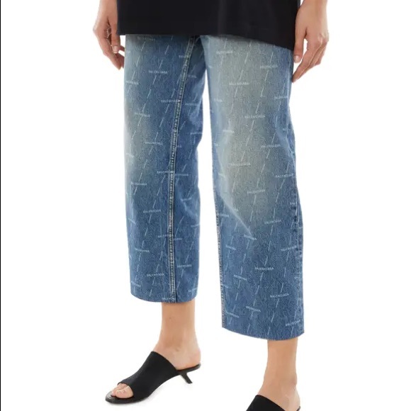 Balenciaga Sandal Mules - PRICE IS FIRM! - Picture 4 of 10